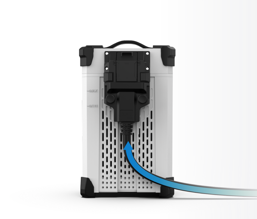 XAG smart battery and CM13600S rapid charger
